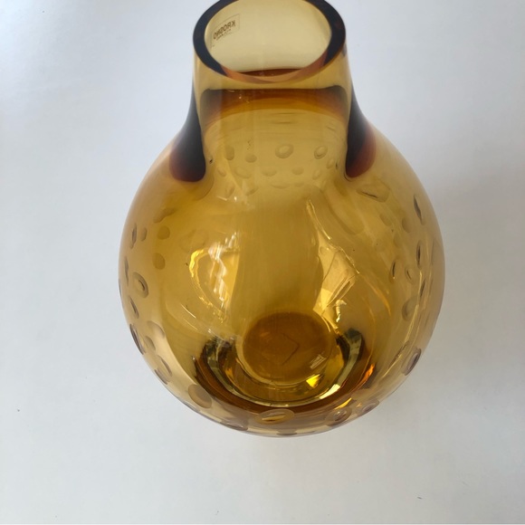 Large Crate & Barrel Amber Vase with circle indents 11x7 - Picture 9 of 12